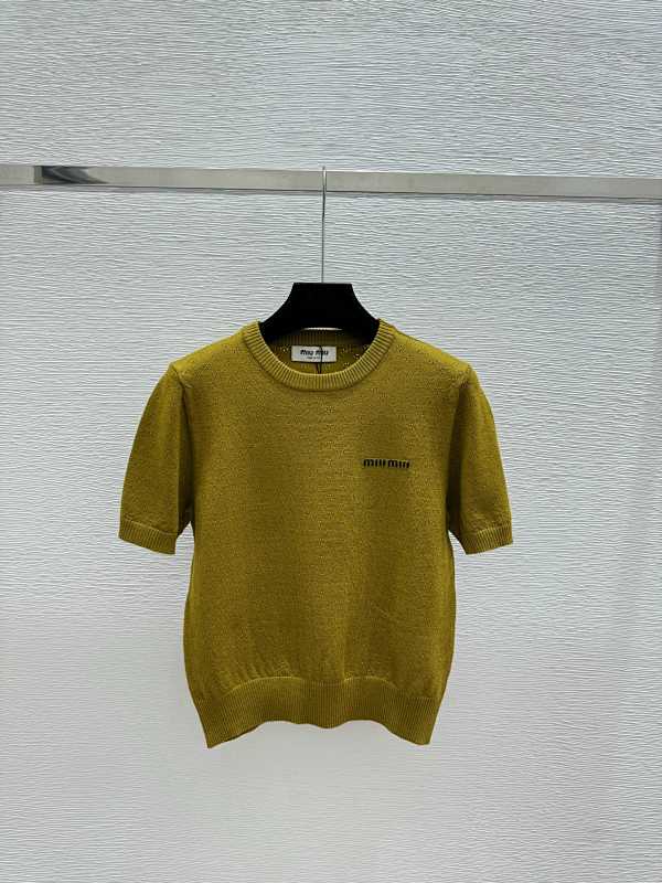 Sweater from Scarlettluxury
