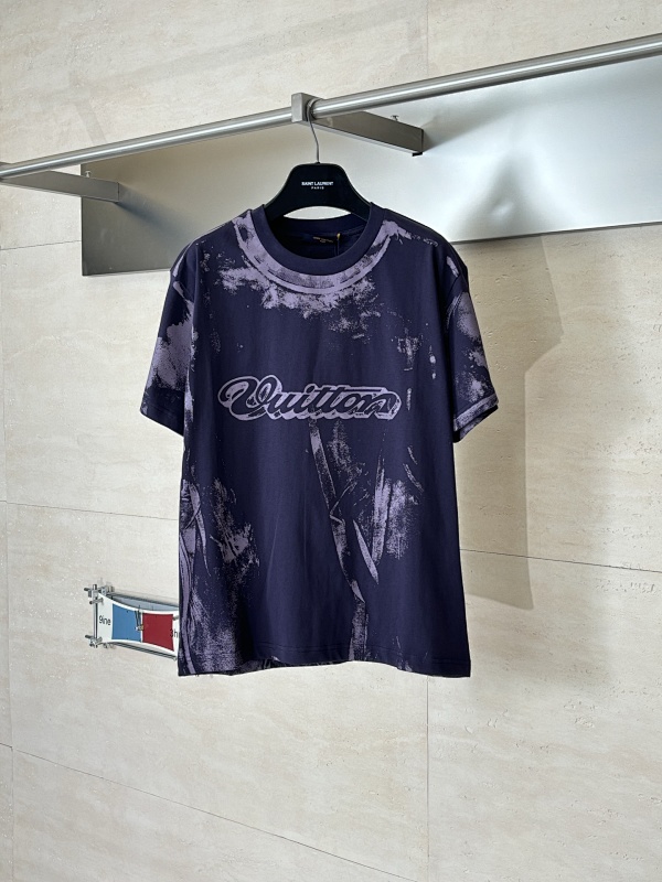 Tee from Scarlettluxury