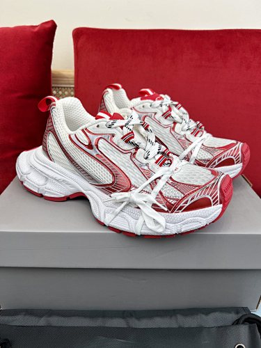 Balencia 𝑺𝒏𝒆𝒂𝒌𝒆𝒓 Balenciaga Sneaker Balenciaga Track Balenciaga Runner Track Runner Track