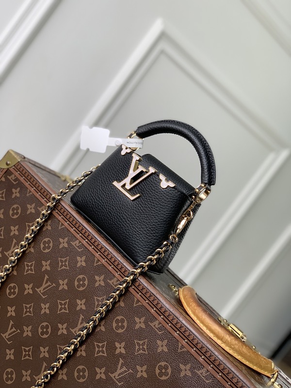 Louis Vuitton crossbody bag