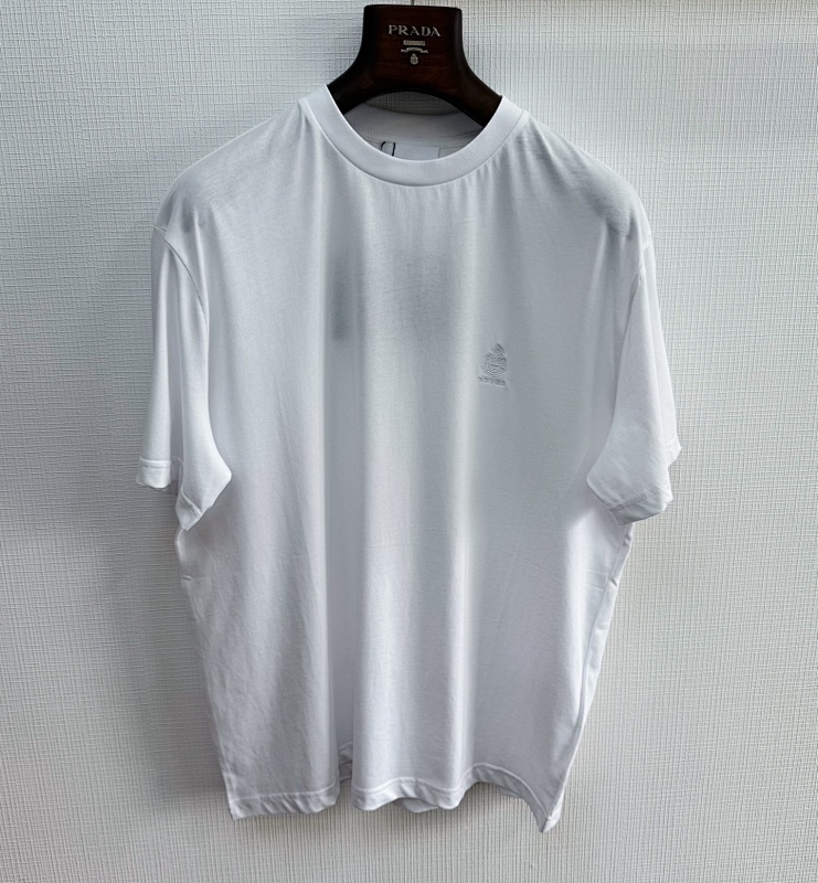 Tee from Scarlettluxury