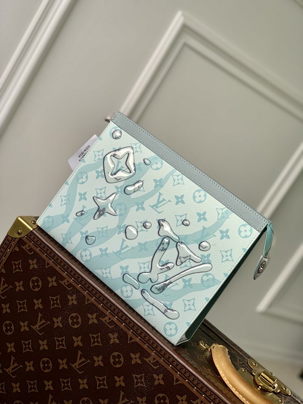 Louis Vuitton clutch