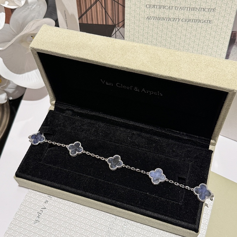 Bracelet from Scarlettluxury