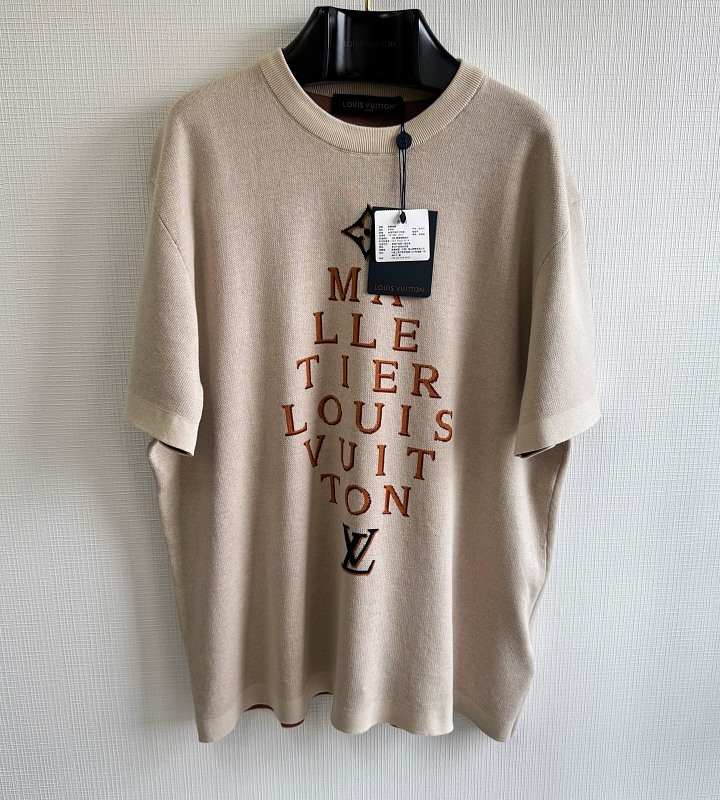 Sweater from Scarlettluxury