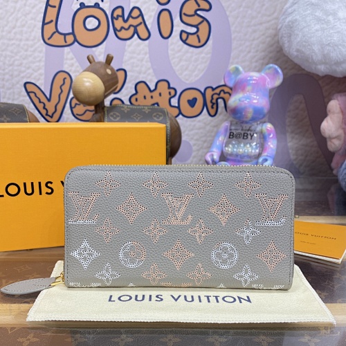 Wallet from Scarlettluxury