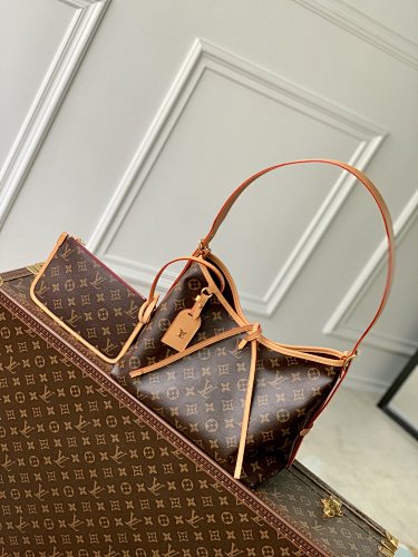 Louis Vuitton clutch