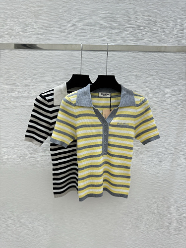 Sweater from Scarlettluxury