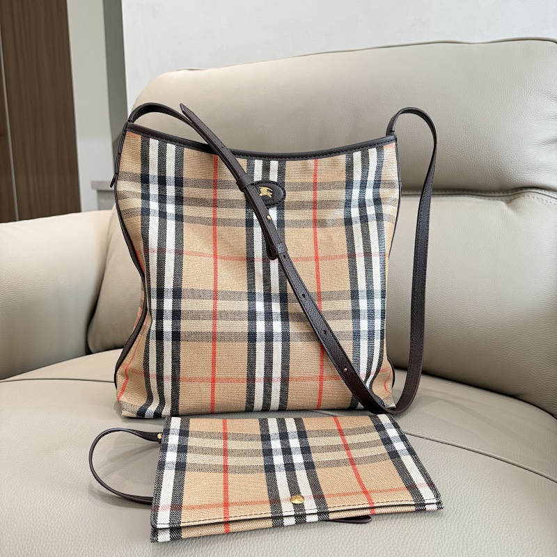 Burberry tote bag