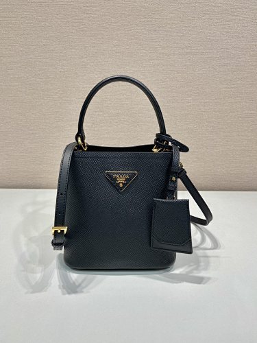 1BA217 Saffiano Double 17x 10.5cm