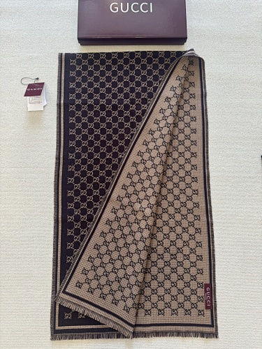 Gucci scarf
