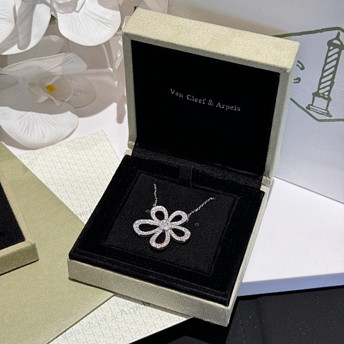 Necklace from Scarlettluxury