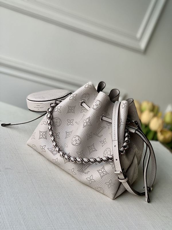 Louis Vuitton crossbody bag