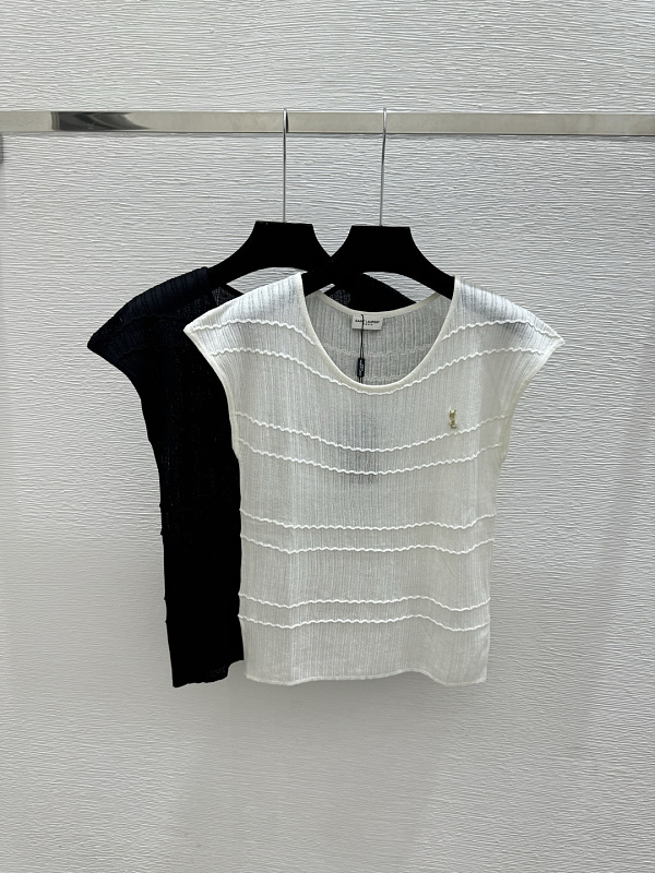 Sweater from Scarlettluxury