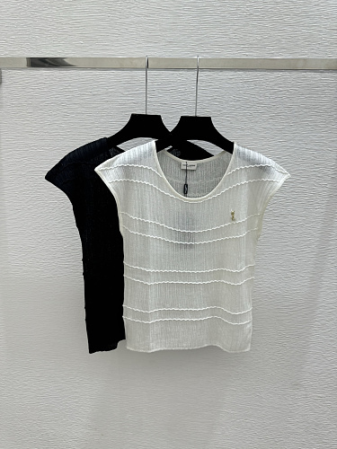 Sweater from Scarlettluxury