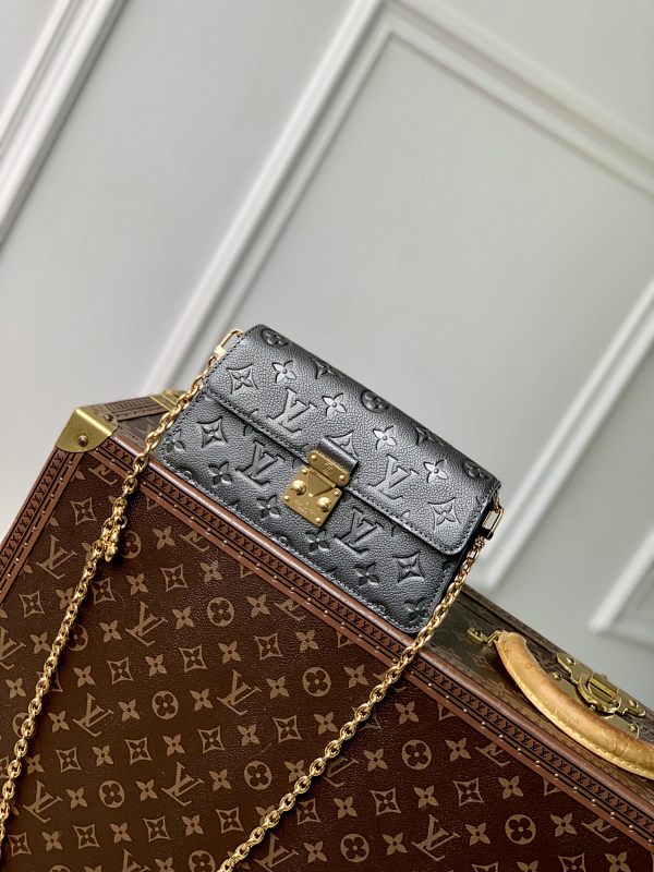 Louis Vuitton crossbody bag