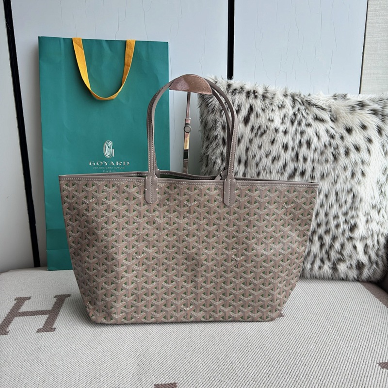Goyard tote bag