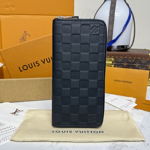 Wallet from Scarlettluxury