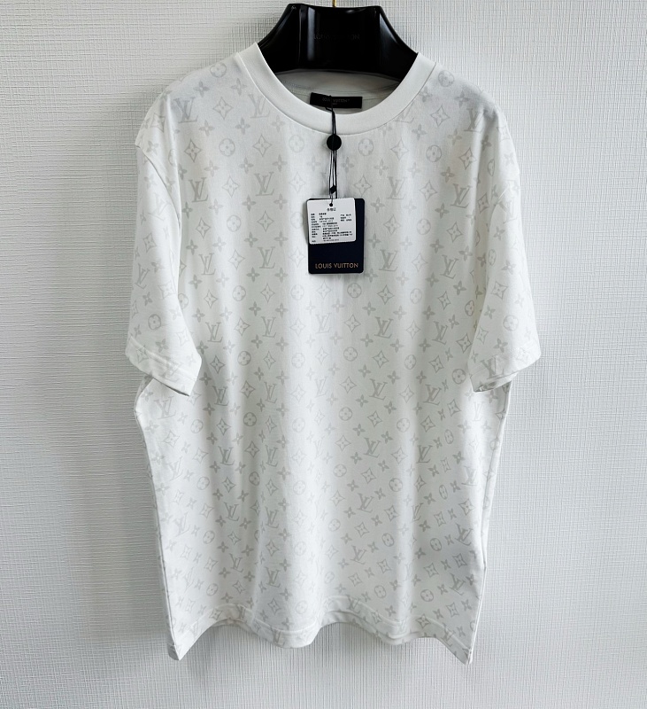 Tee from Scarlettluxury