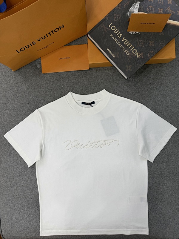 Tee from Scarlettluxury