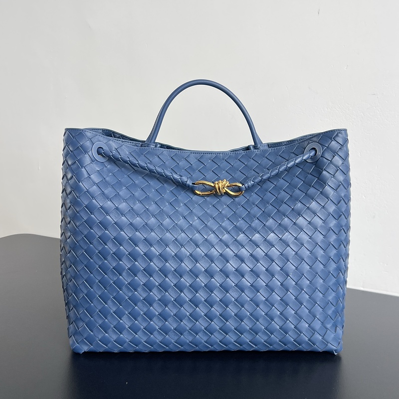 Crossbody bag from Scarlettluxury