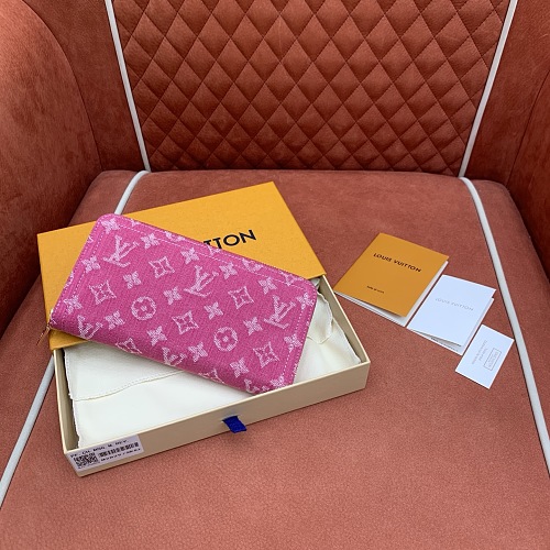 Wallet from Scarlettluxury