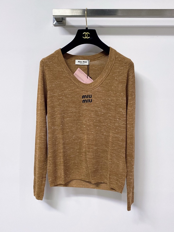 Long sleeve from Scarlettluxury