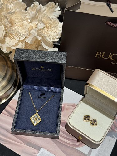 Necklace from Scarlettluxury