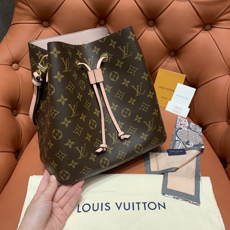 Louis Vuitton crossbody bag