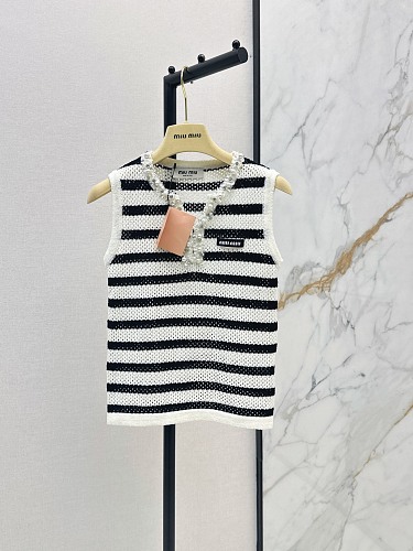 Sweater from Scarlettluxury