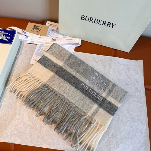 Scarf from Scarlettluxury