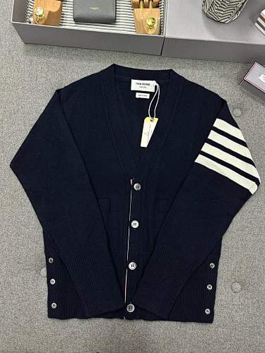 Sweater from Scarlettluxury
