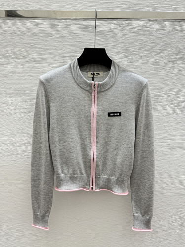 Sweater from Scarlettluxury