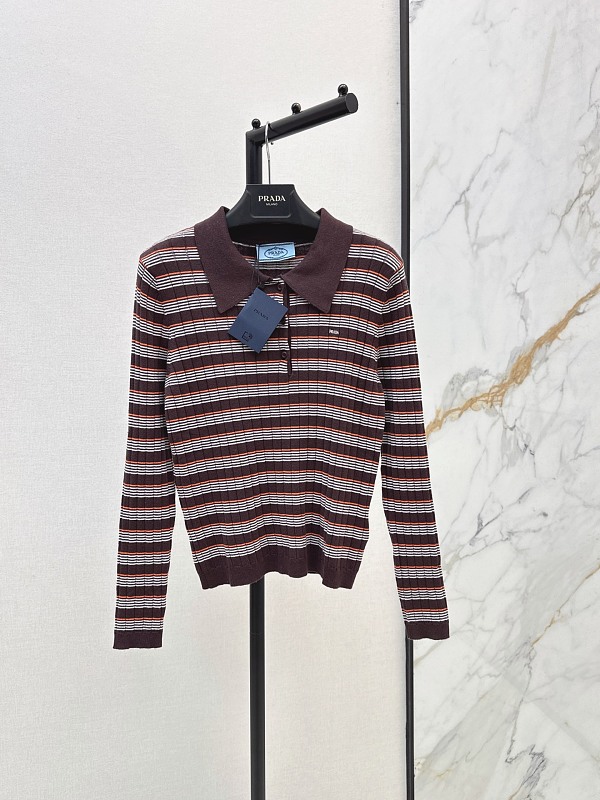 Sweater from Scarlettluxury