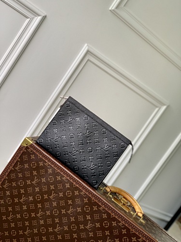 Louis Vuitton clutch