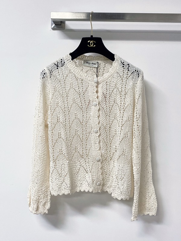 Sweater from Scarlettluxury
