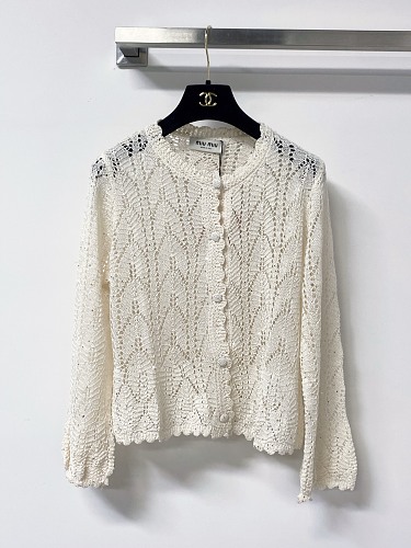 Sweater from Scarlettluxury