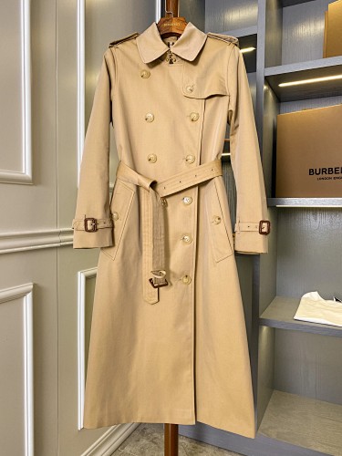 Burberry belt