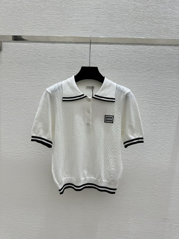 Sweater from Scarlettluxury