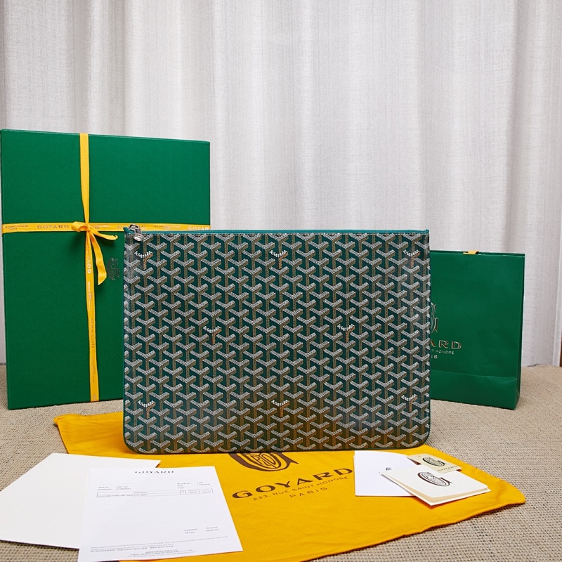 Goyard clutch