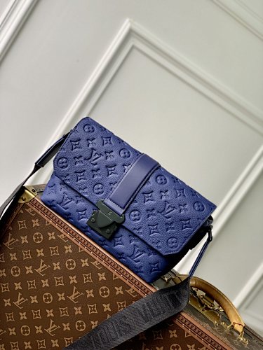 Louis Vuitton messenger bag