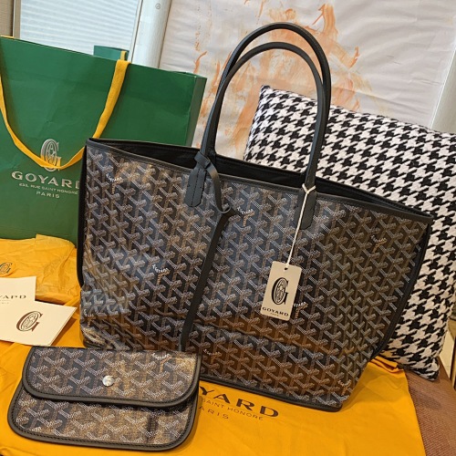 Goyard tote bag