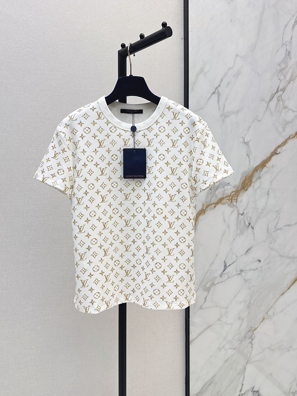 Louis Vuitton tee