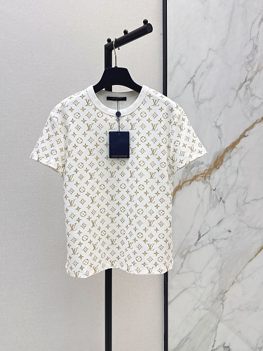 Louis Vuitton tee