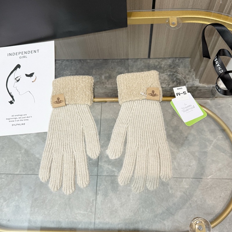 Gloves from Scarlettluxury