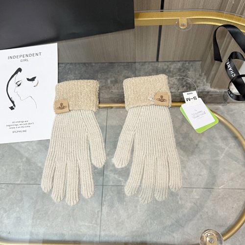 Gloves from Scarlettluxury