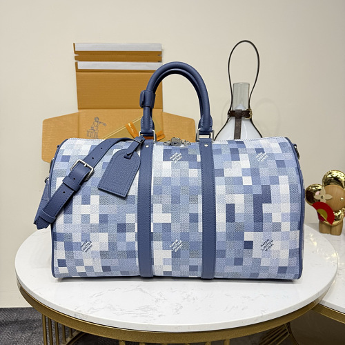 Travel bag from Scarlettluxury