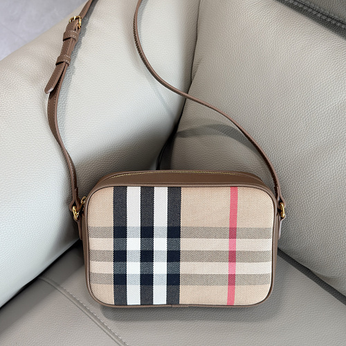 Camera bag from Scarlettluxury
