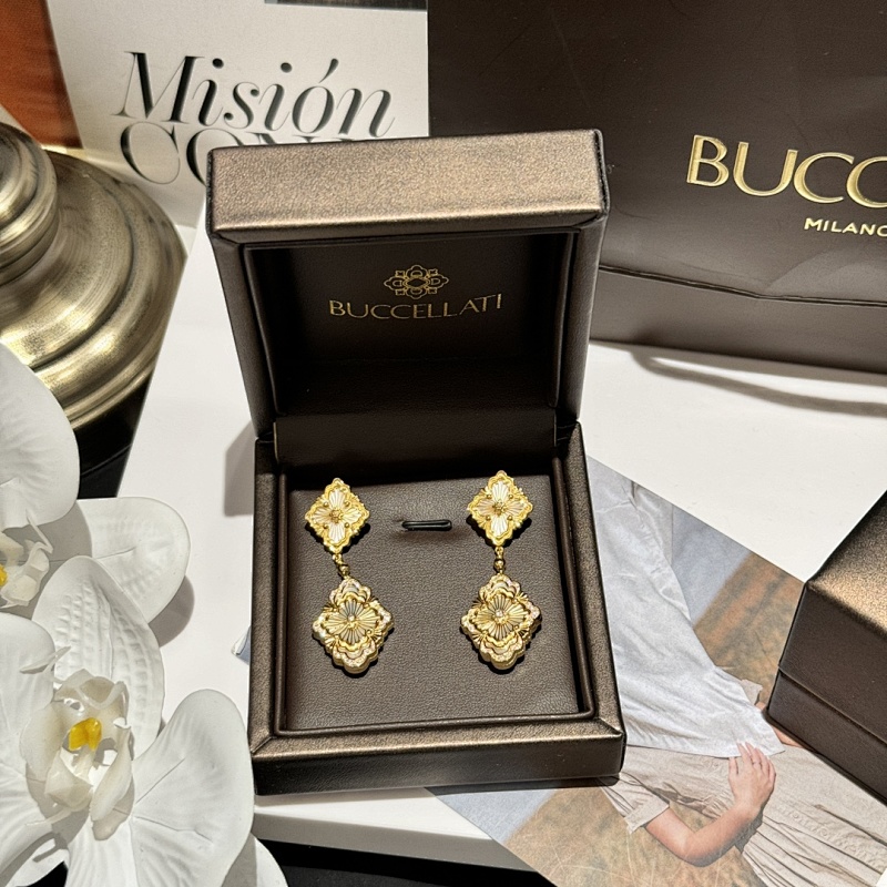 Earrings from Scarlettluxury