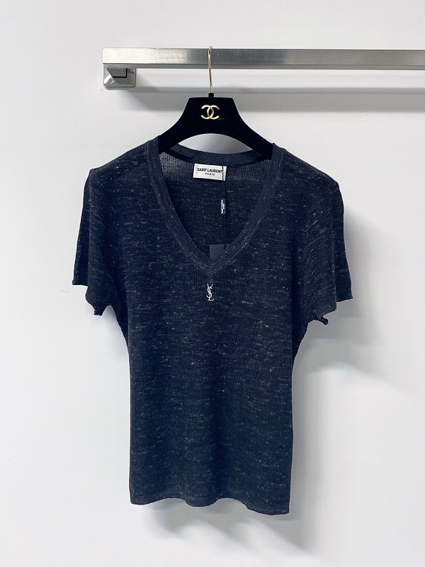 Tee from Scarlettluxury