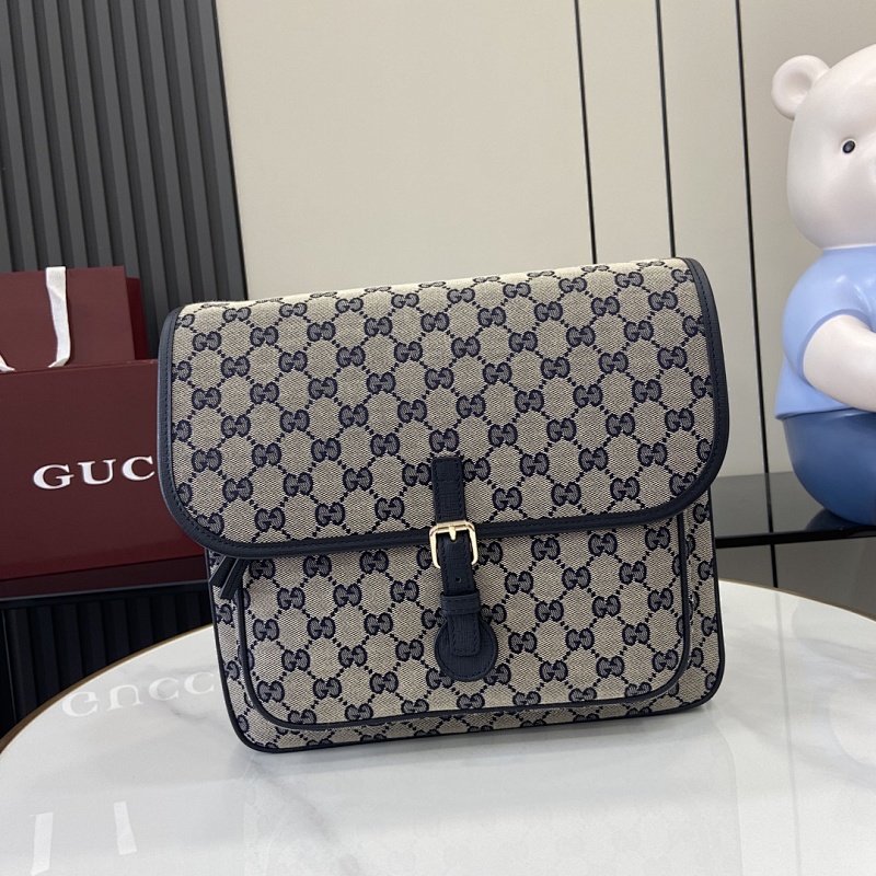 Messenger bag from Scarlettluxury